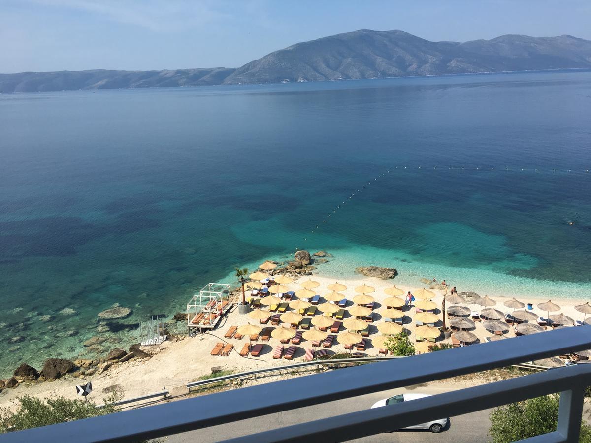 Envi Hotel Vlore Exterior photo