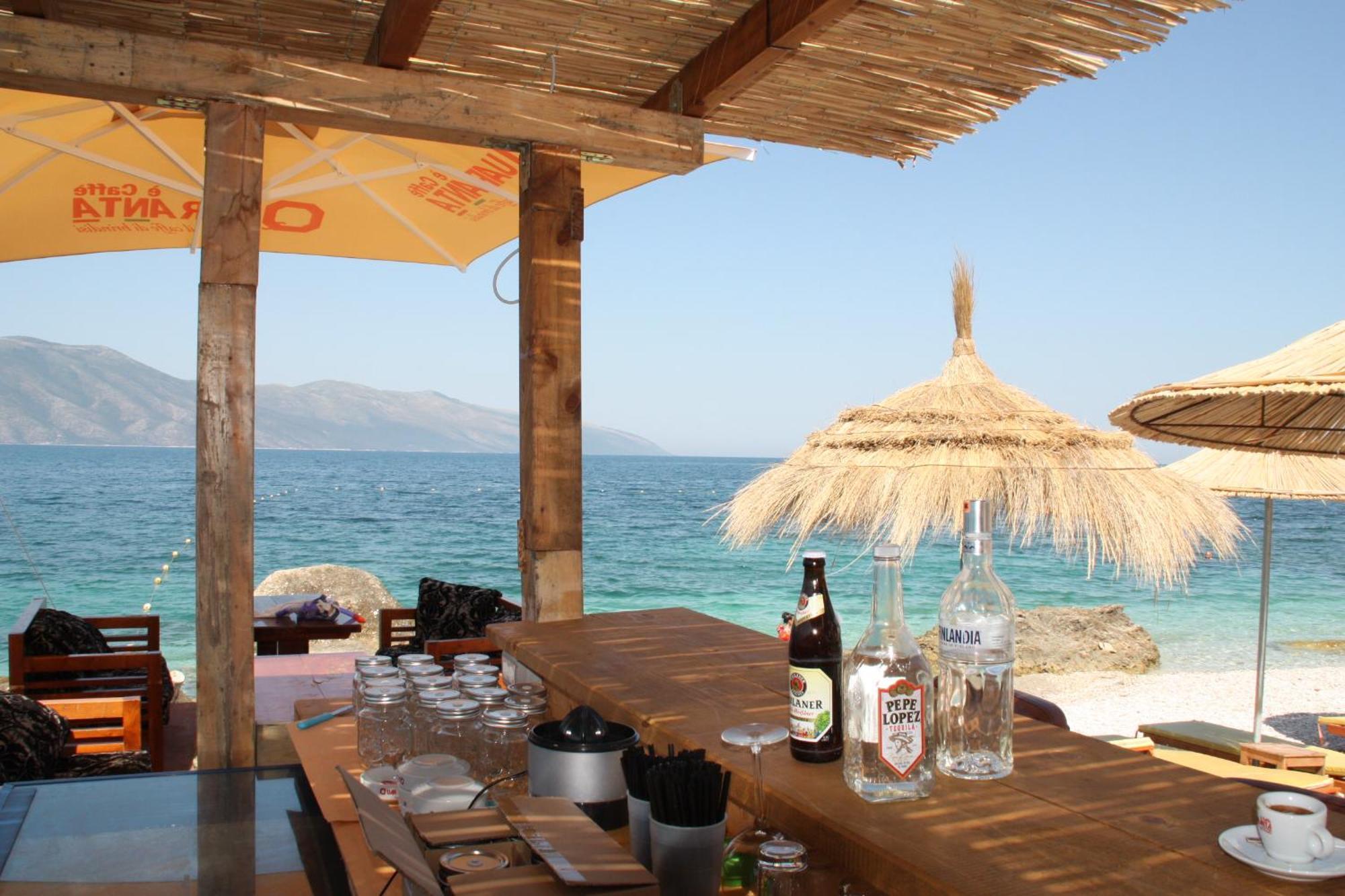 Envi Hotel Vlore Exterior photo