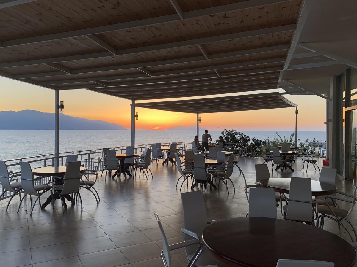 Envi Hotel Vlore Exterior photo