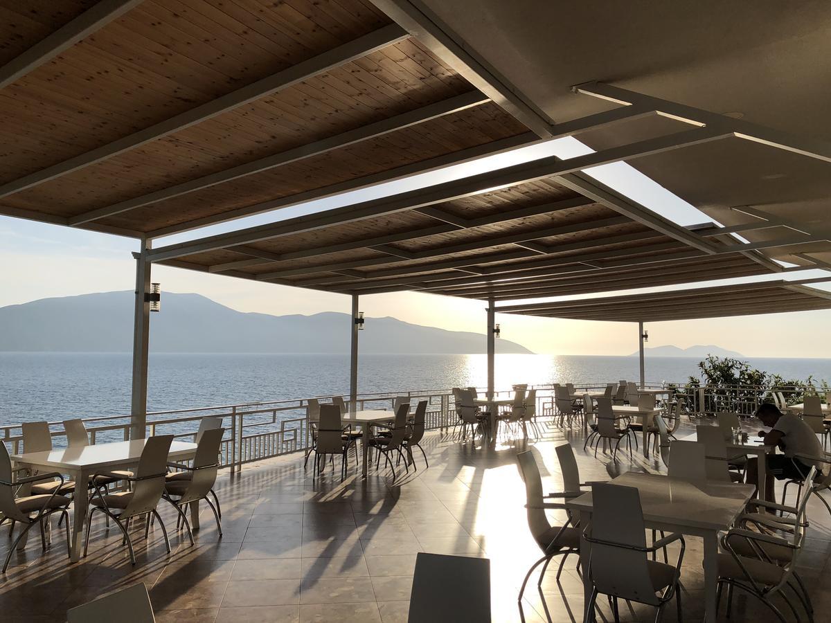Envi Hotel Vlore Exterior photo