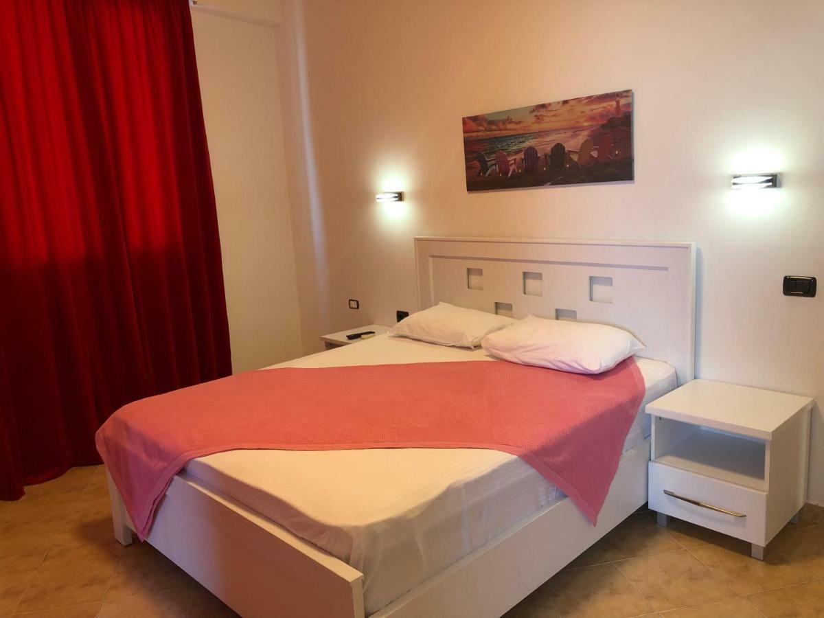 Envi Hotel Vlore Exterior photo
